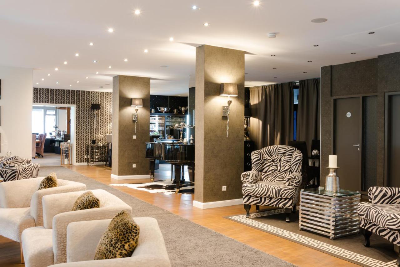 Hotel Luisenpark Bad Bergzabern Eksteriør bilde